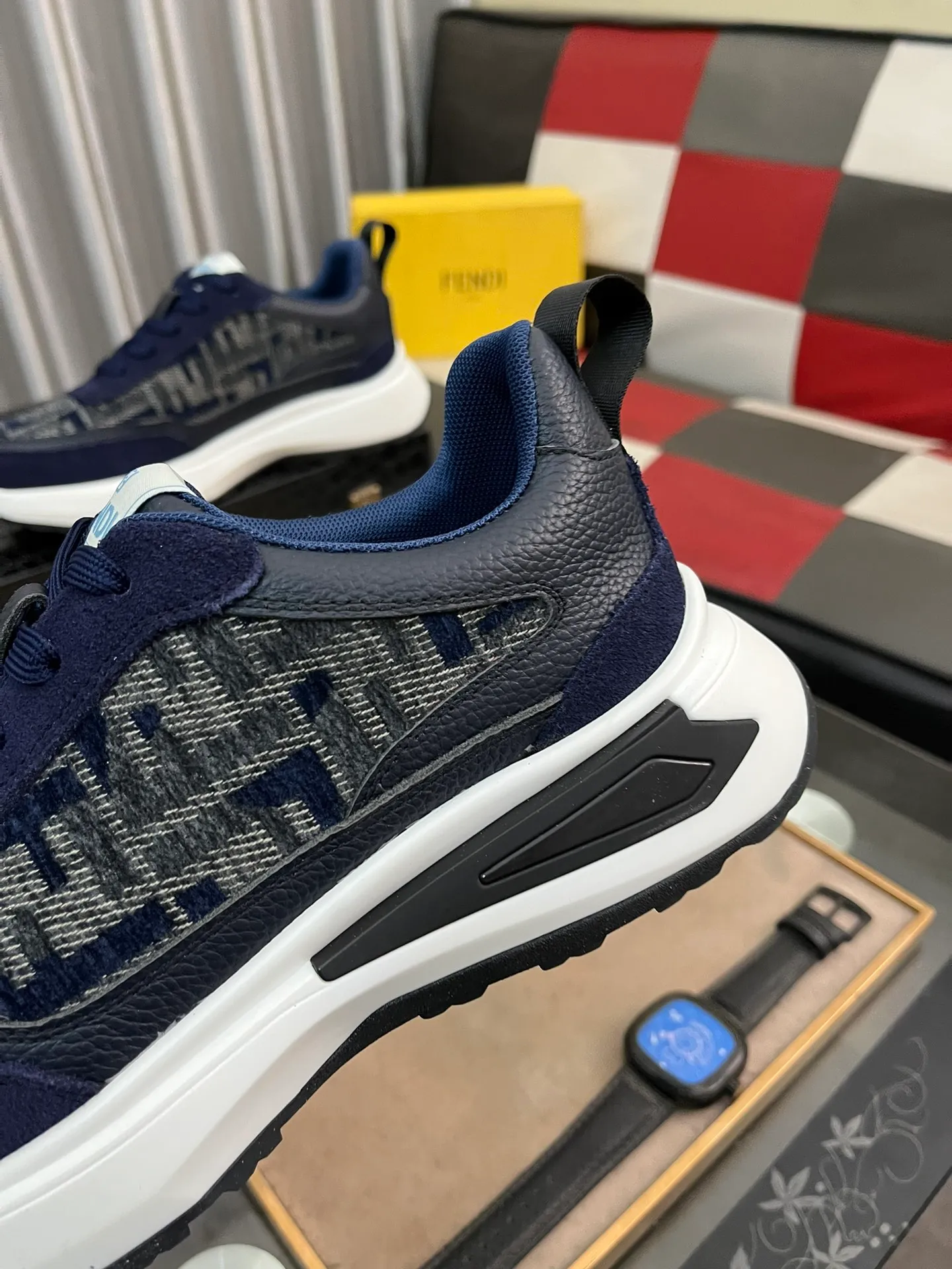Men's Men's Shoes💰458⌚️⌚️[Fendi] Fendi's latest casual shoes for men! Available at counters simultaneously! Replica. The interior is made of top-grade sheepskin, and the original factory-supplied rubber outsole is used. Leading new fashion concepts. Matching code: 38-443️⃣Colors available
